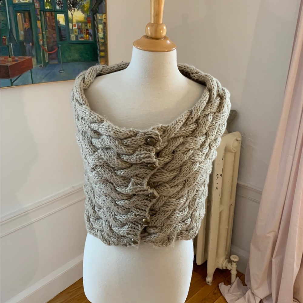 MURAL PARIS soft cabled wrap, skirt or infinity scarf